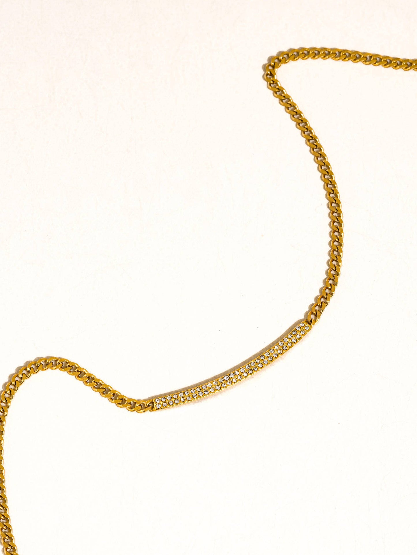 Pellerine 18K Gold CZ Bar Necklace