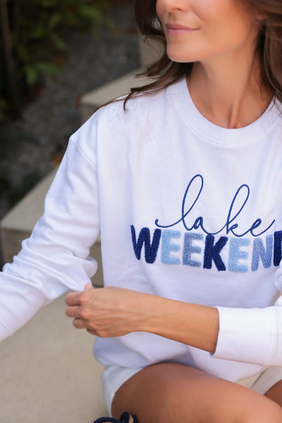 Lake Weekend Sweatshirt, White