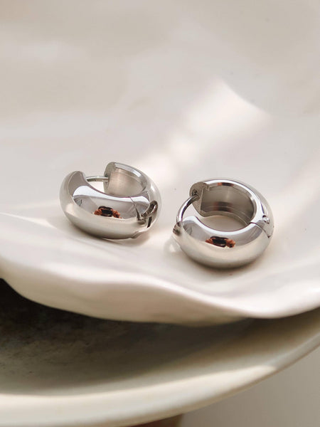 Blandine Small Classic Hoop Earring