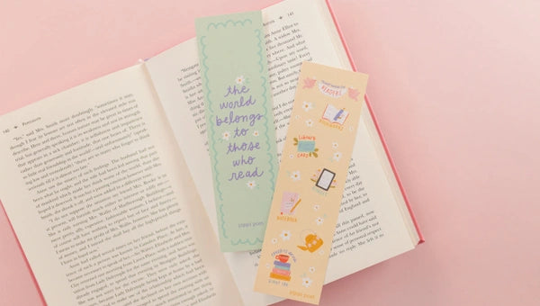 The World Belongs to Those Who Read Bookmark Set