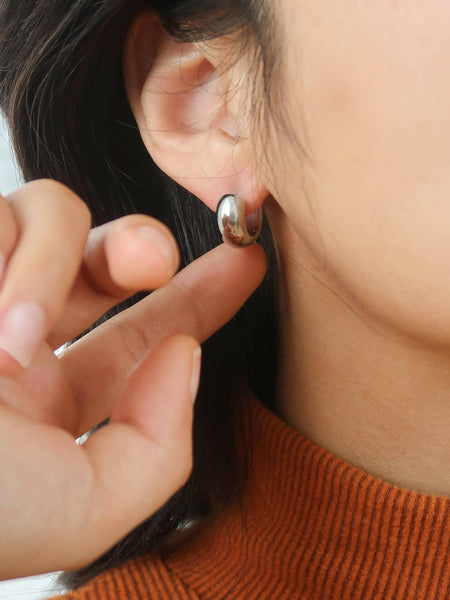 Blandine Small Classic Hoop Earring