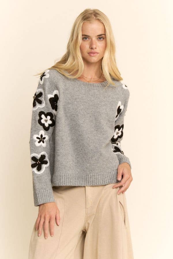FLORAL ACCENT SWEATER