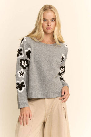 FLORAL ACCENT SWEATER