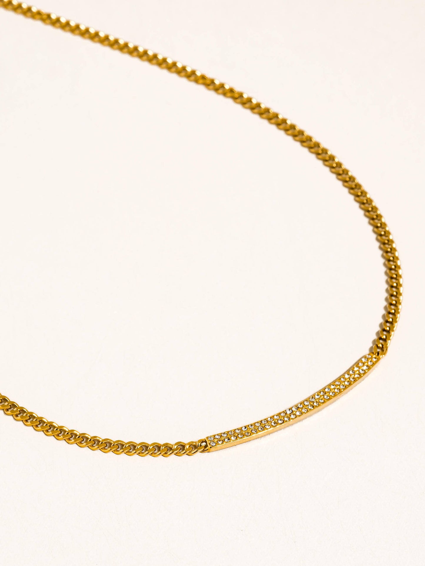 Pellerine 18K Gold CZ Bar Necklace