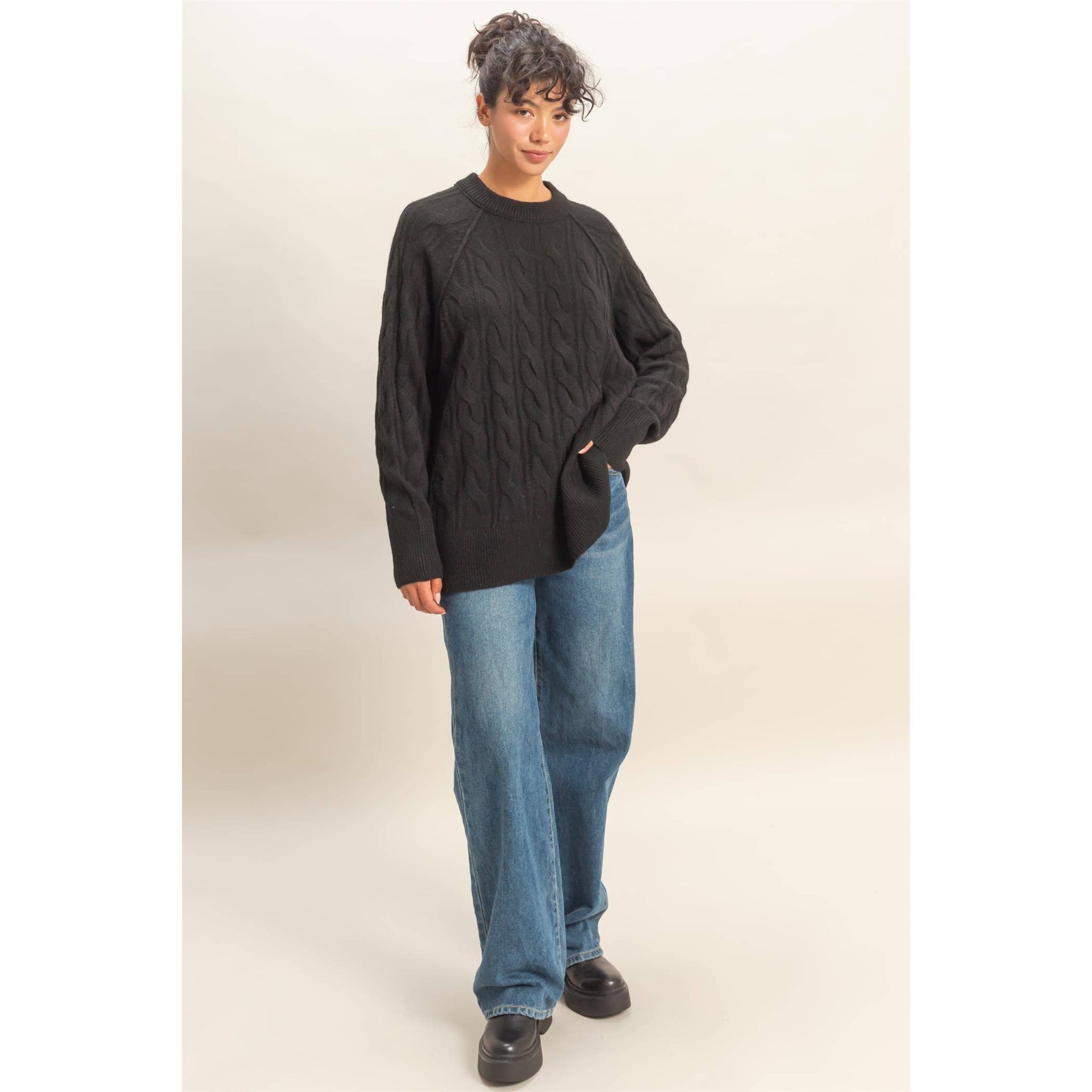 Crew Neck Cable Knit Sweater Black