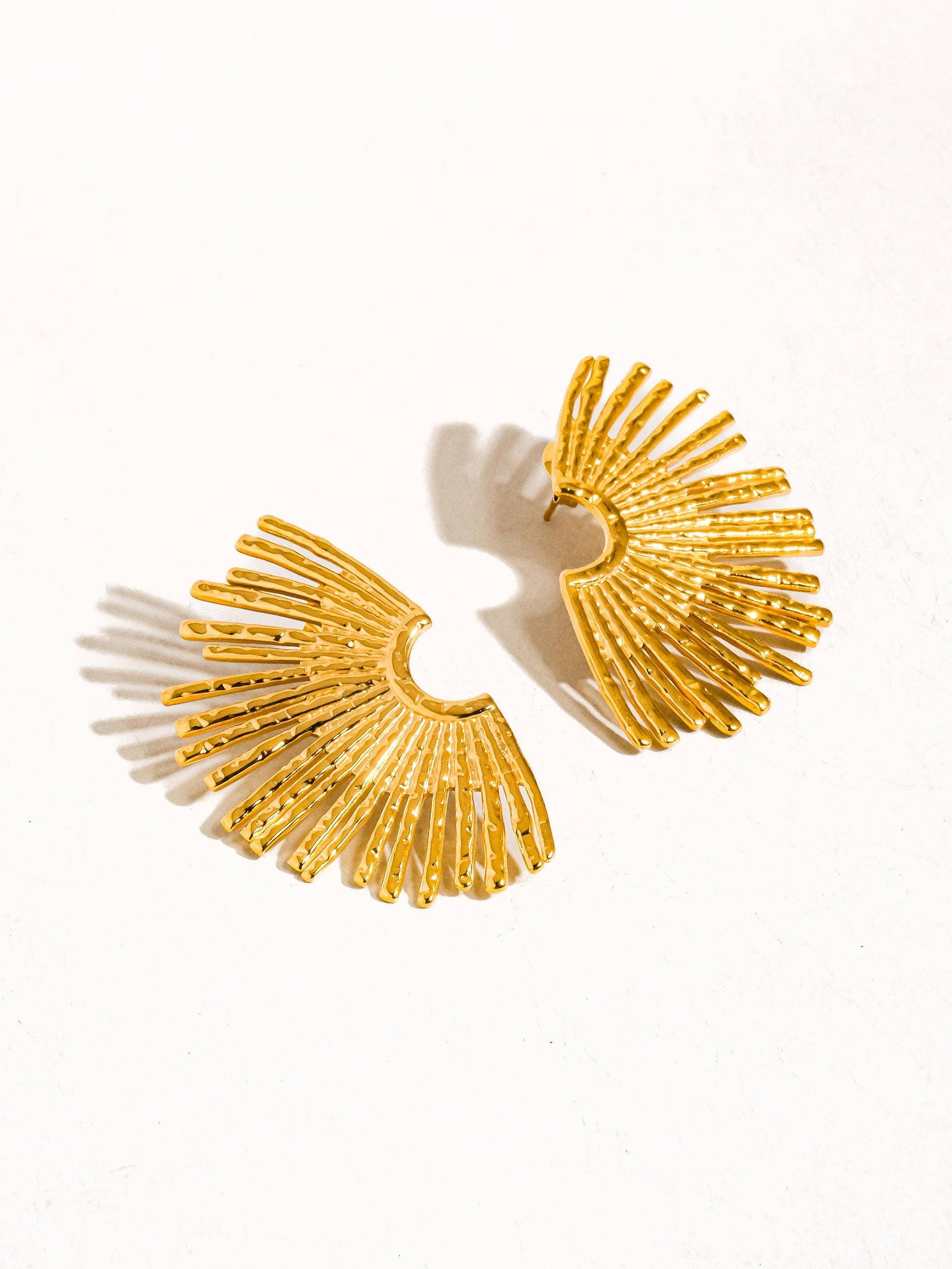 Bisous Gold Sunburst Earring
