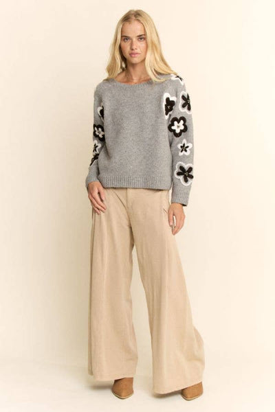 FLORAL ACCENT SWEATER